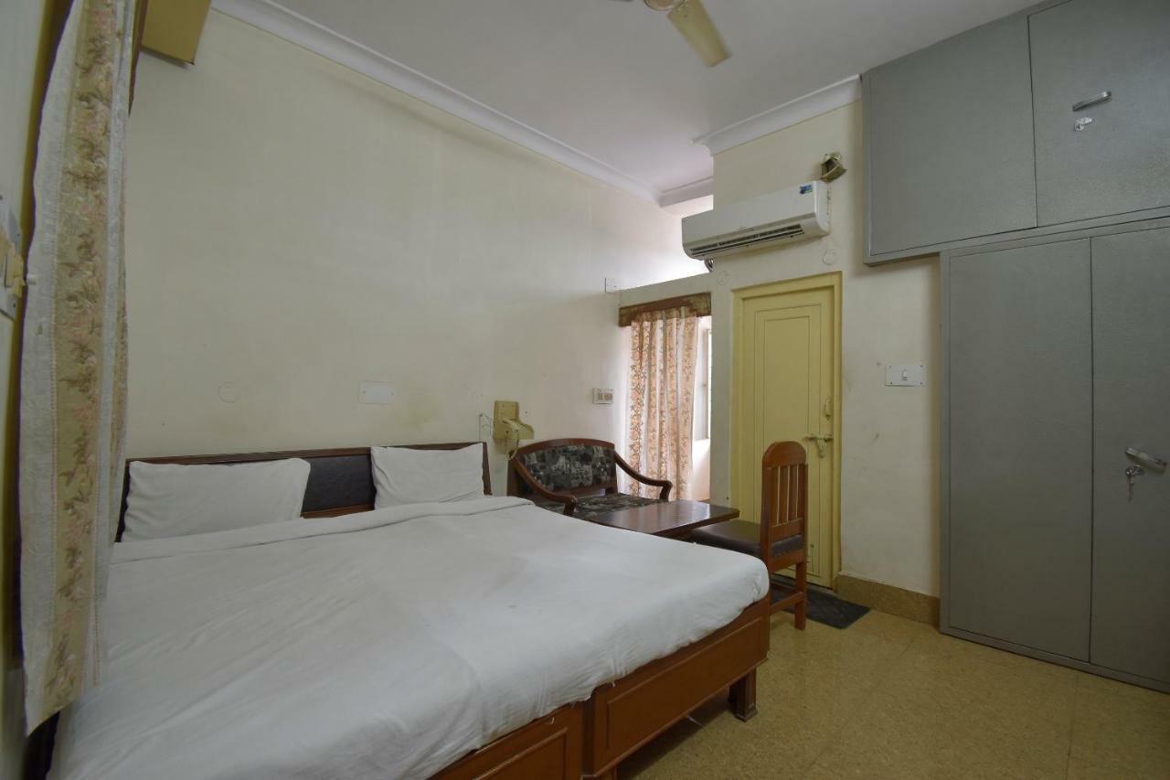 Spot On 47388 Dutta Guest House Bharatpur Exterior foto